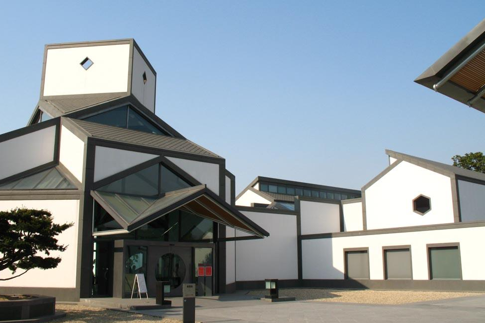 旅游 民宿客棧建筑設(shè)計(jì)：四川彭州“溪邊酒店”舊改